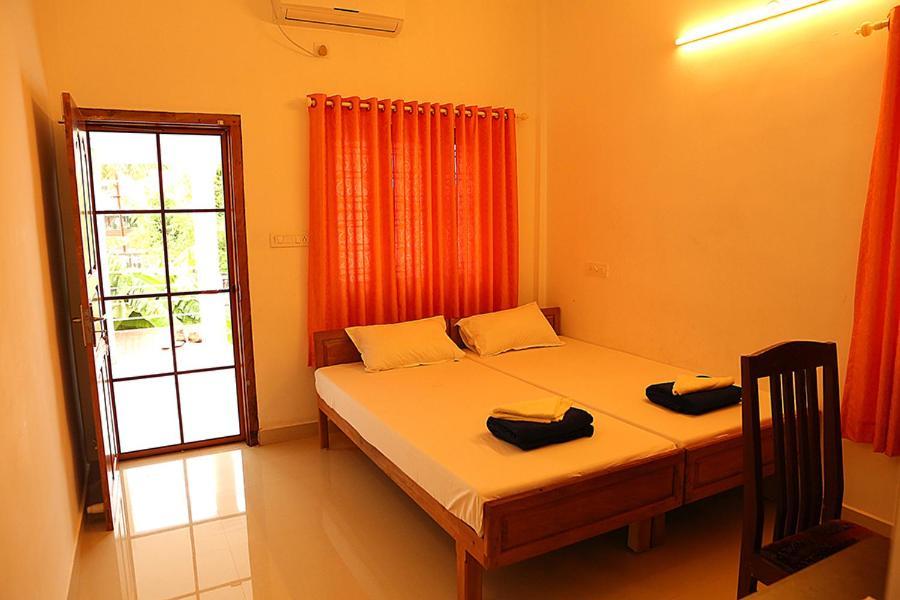 Aleenas Homestay Kochi Extérieur photo
